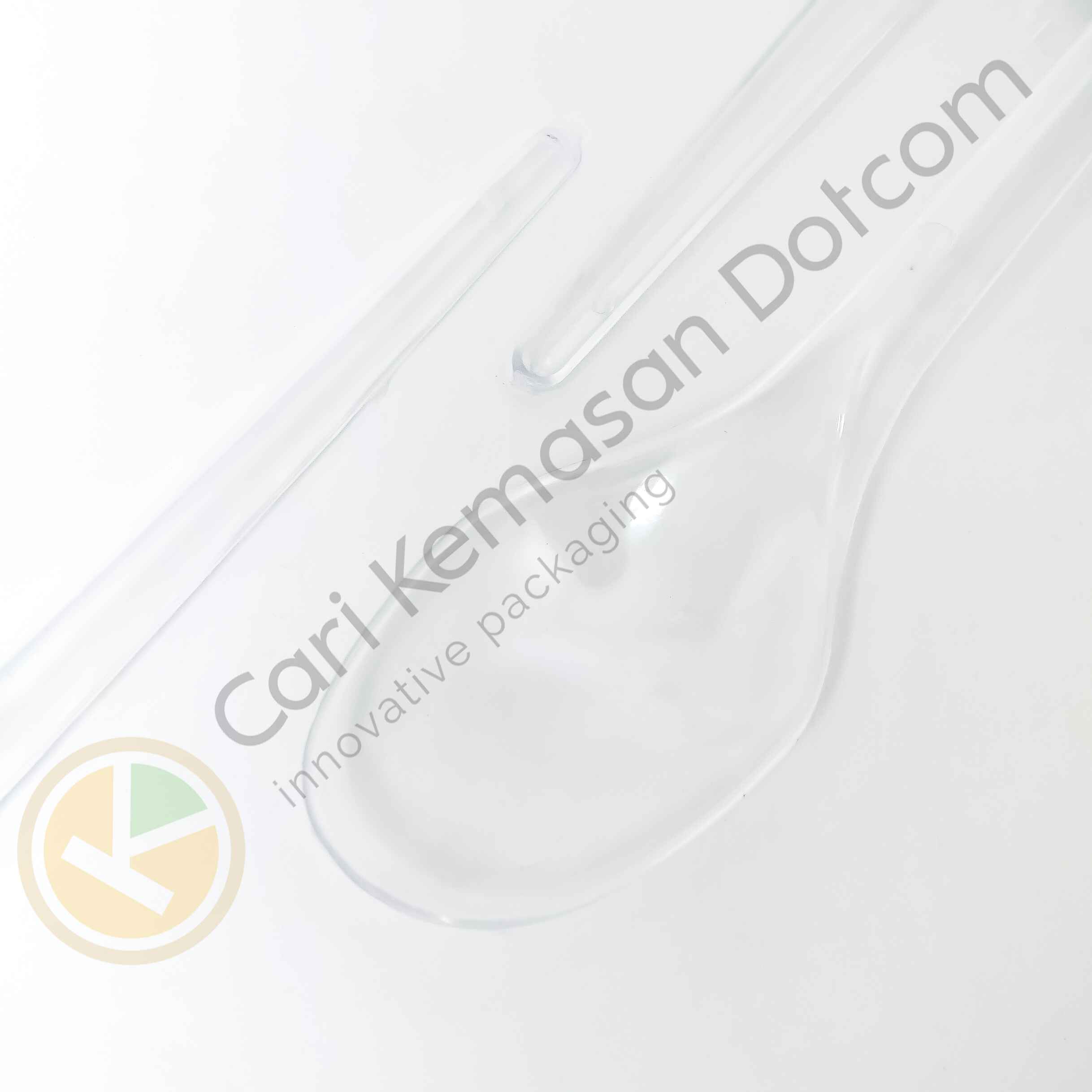 ISI 25 Sendok Plastik SBY Food Grade – Warna Bening Transparan